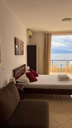 Beachfront Apartments, Sarandë